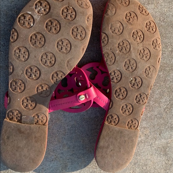 Tory Burch hot pink Miller sandals - Picture 4 of 4
